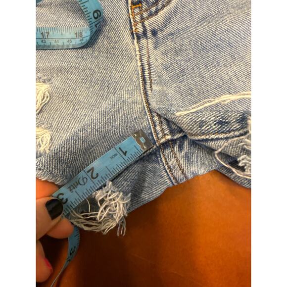 90s Vintage Calvin Klein Jean High Rise Cut-Off Shorts Size 5 - Picture 7 of 16